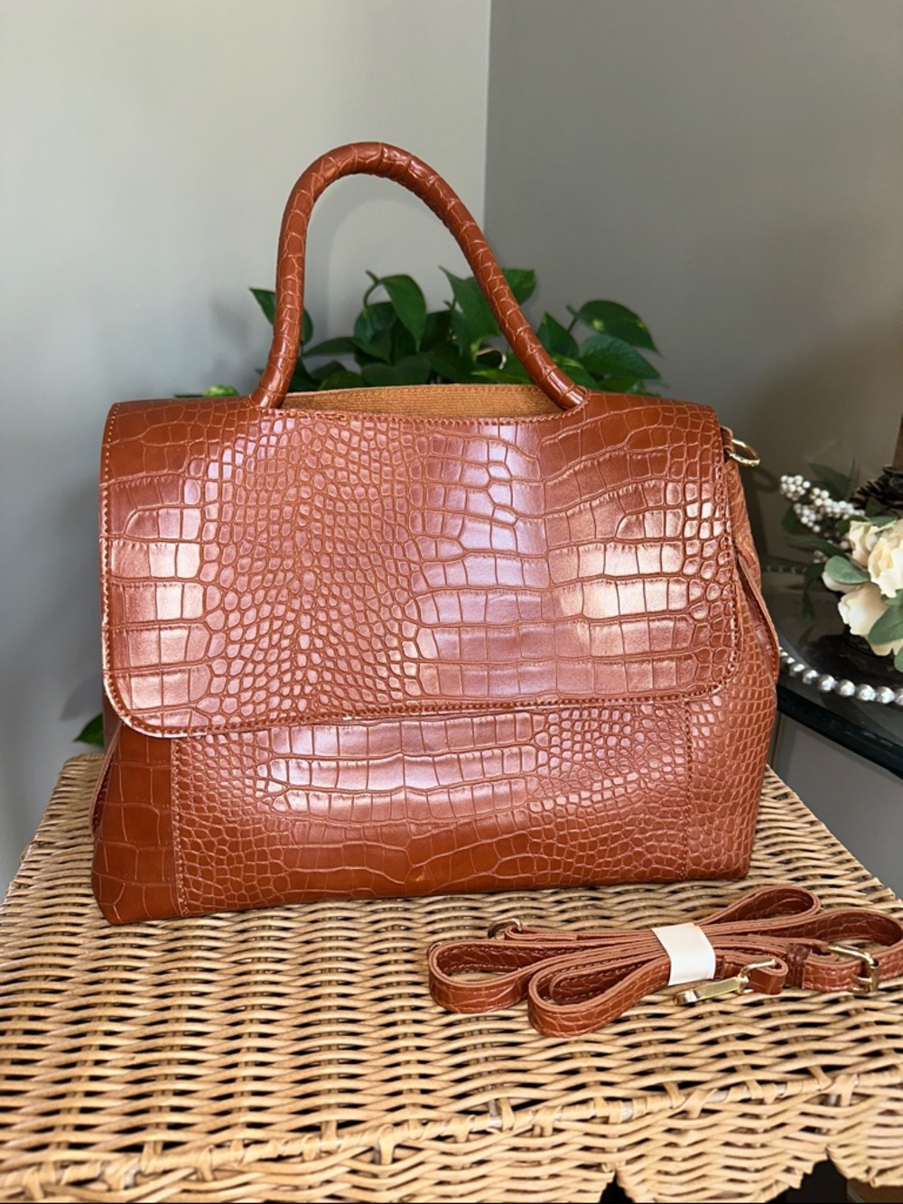 Classic Croc-Embossed Satchel Handbag in Cognac with Crossbody strap NWOT